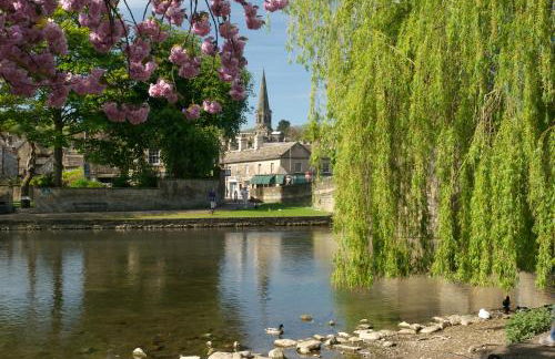 Swallow Barn - Photo 20