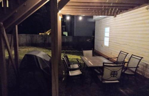 Lovely 5 Bedrooms, 3 Full Baths Home Near Parks! - Foto 38