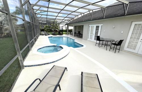 Magical Lakeview 4 Master Suites Pool Hot Tub BBQ Home Theater 2 Miles Disney - Foto 18