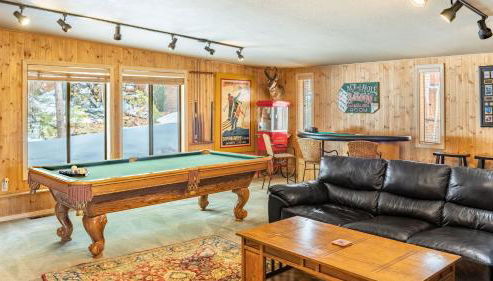 Luxury Incline Village Cabin w Lake Views Game Room Firepit Beach Access - Foto 4, Other