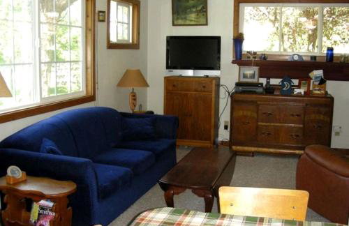 Camping Cabin Perfect for Families near the Shasta-Trinity National Forest, California - Foto 2