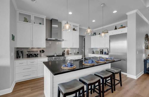 Luxury Waterfront Home with Swimming Pool Hot Tub and 2 Boat Slips - Foto 18