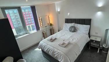 Perfect-City-Centre Apartments - Photo 3