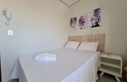 Kitnet404 central, com tv smart,linda vista para janela - Foto 9