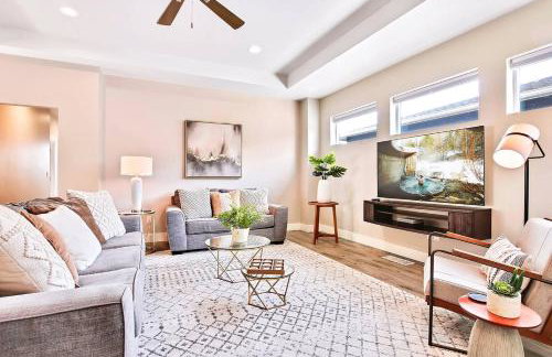 Gorgeous & Secluded 3BD 2BA Getaway by The Village at Meridian - Foto 12