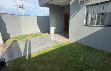 Casa garagem caminhonete exceto Dodge Ram, 2 quartos, espaço para 6 pessoas - Foto 1
