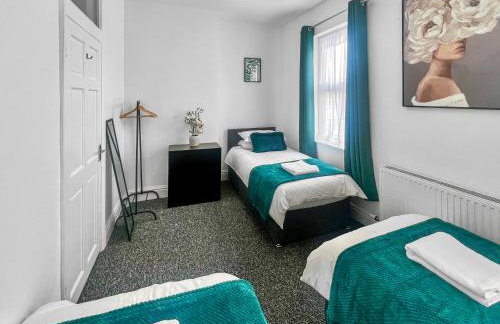 Stylish House Near Hospital with Free Parking - Foto 38