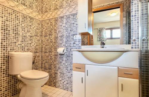 Bonito Apartamento Con Piscina y Jacuzzi - Photo 9