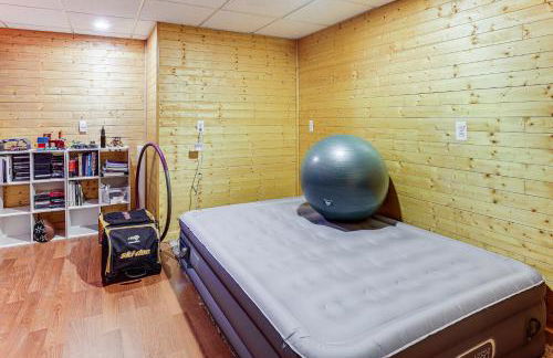 Ski, Hike and Ride On-Site 80-Acre Retreat in Boon - Foto 20