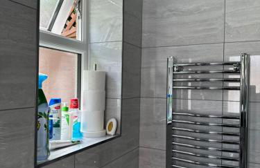 New Cozy Studio Apt. House with Parking. Entire space - Photo 8