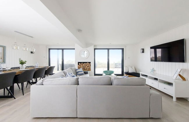 Luxury Seafront Family Home - Indoor Pool - Foto 9