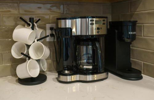 Golf Getaway, Hot Tub, EV Charger, New 2025 Build - Photo 13