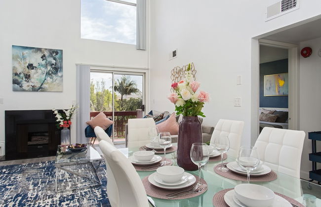 Luxurious 2BD & Den Hollywood Apartment - Foto 36