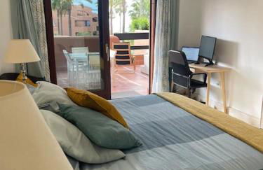 HAPPY Luxury Apartment - Beachside in Mar Azul, Estepona - Photo 11