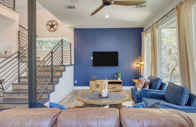 Pool, Hot Tub, Game Room, Fire Pit Luxe & Private 4bdr Maverick by Avantstay - Foto 2