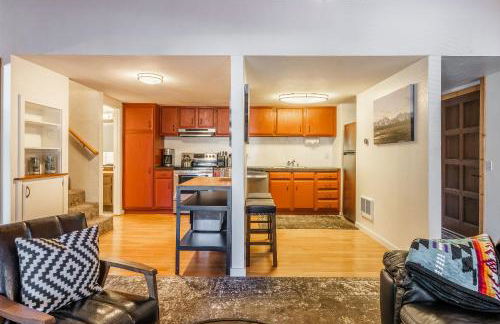 New Listing Updated 1 Bed and Loft 2 Full Bath La Residence IV N7 Sleeps 4 and Steps to Free Shuttle - Foto 10