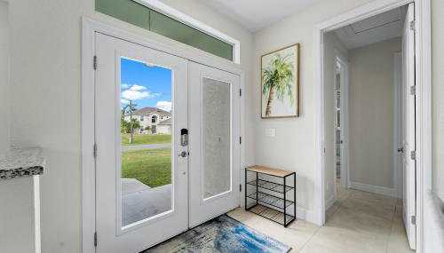 Modern Heated Pool Home Close To Downtown Shopping - Foto 2