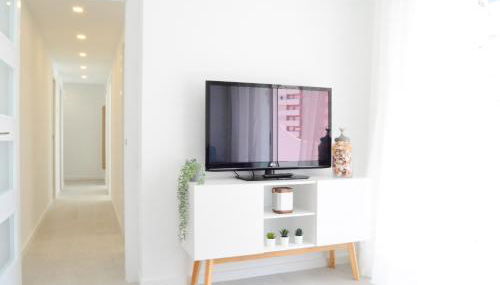 NUEVO, a 70 metros de la playa y con vistas al mar - Foto 3