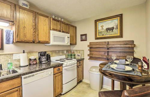 Less Than 1 Mi to Kyle Field Cozy Studio with Outdoor Space - Foto 2