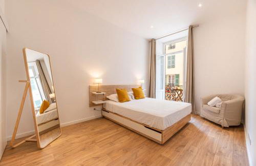 Magnifique 2P avec vue sur le port de Nice - Photo 5