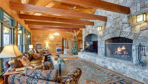 Lakefront Custom-Built Mentone Home Game Room! - Foto 4