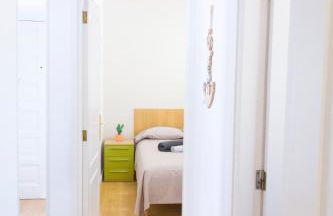 Cozy apartment with pool, parking and sea view - Foto 22