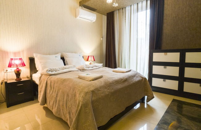 Tbilisi Core: Leo - Photo 6