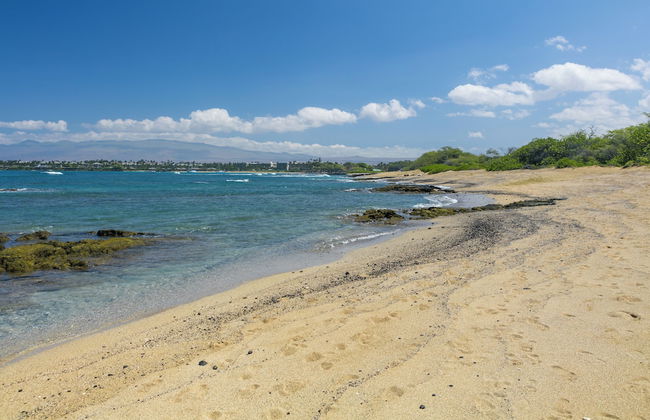 Kolea - Luxe 2BR Condo with Pool Access - Foto 32