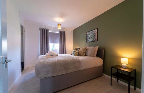 Spacious 3 Bed House, 5mins to HS2/ NEC/Airport. - Foto 17