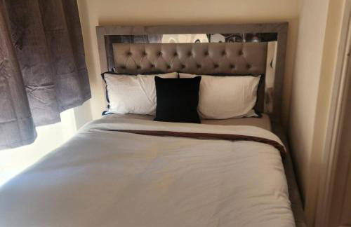 Glams Victoria apartment - Photo 43