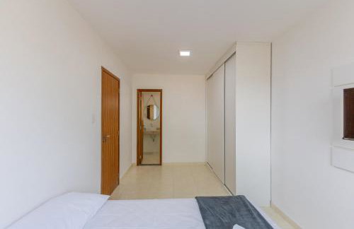 Apt em Condomínio pé na areia - Praia da Perola - Foto 18