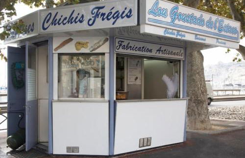 Bas de villa avec jardin piscine clim proche plages calanques - Foto 30