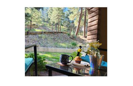 Chic Country Home in the Woods with Hot Tub - Foto 38