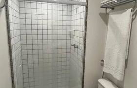 Praia do Canto Apart Hotel - Quarto sala e varanda - Foto 10