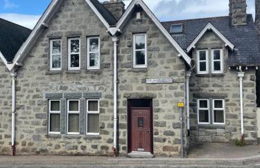 Newsagents Flat - Foto 1