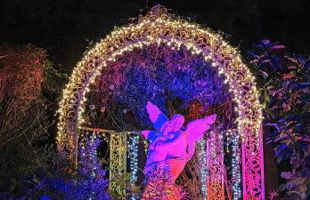 Refugio madera estilo árabe con estatuas, estanques y un pequeño zoo - Foto 46