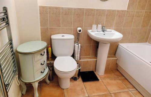 Luxury Apartment in Hemel Hempstead Uk for Couples and Executives, Free Wifi - Photo 45