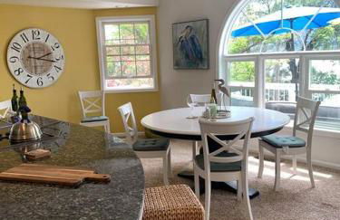 Glenhaven with Exotic Lake View - Foto 25