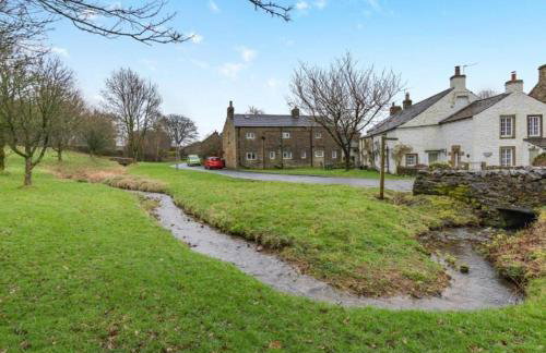 Westside Cottage, Newby Hamlet, Clapham, Yorkshire Dales National Park, Famous Three Peaks, Near The Lake District, Pets Are Welcome, Direct Parking in front of the Cottage & Guest Parking - Foto 60
