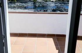 Maravilloso dúplex en primera línea de mar - Foto 15