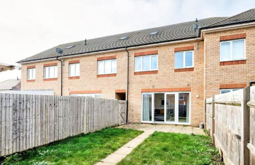 LUX Contractor & Family Haven - Parks x2, Sleeps 9 - Foto 65