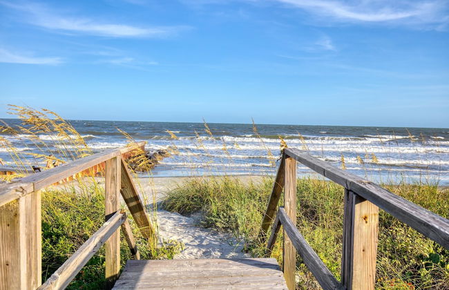 Hemlock by Avantstay Minutes From Folly Beach w/ Multiple Patios - Foto 29