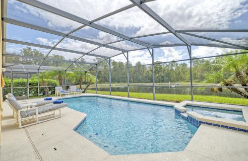 Sunny lake view villa with pool spa - close to attractions - Foto 52