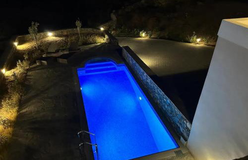 Stelios-Korina Villa with Pool and Stunning View in Syros Posidonia - Photo 25