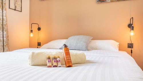 ADIRA Résid'Marseille Vieux-port 2 étoiles - Foto 1