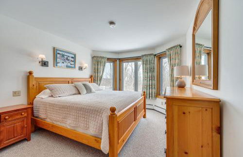 Ski-In Resort Family Condo with Deck at Jay Peak! - Foto 14