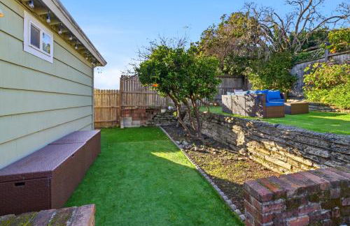 Relaxing 4 bedroom - Full Kitchen & Dining - BART - Foto 22