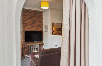 Contractors & Pets Welcome - Sleeps 1-4, less than 1 mile from M606, Ideal for Longer Stays - Foto 35