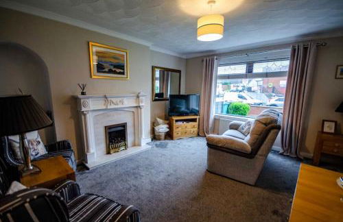 Spacious 4-Bedroom House in Glenboig - Foto 6