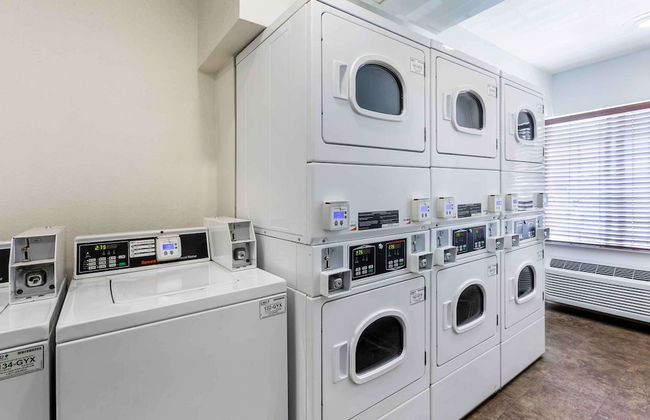 Extended Stay America Select Suites - Akron - South - Photo 22